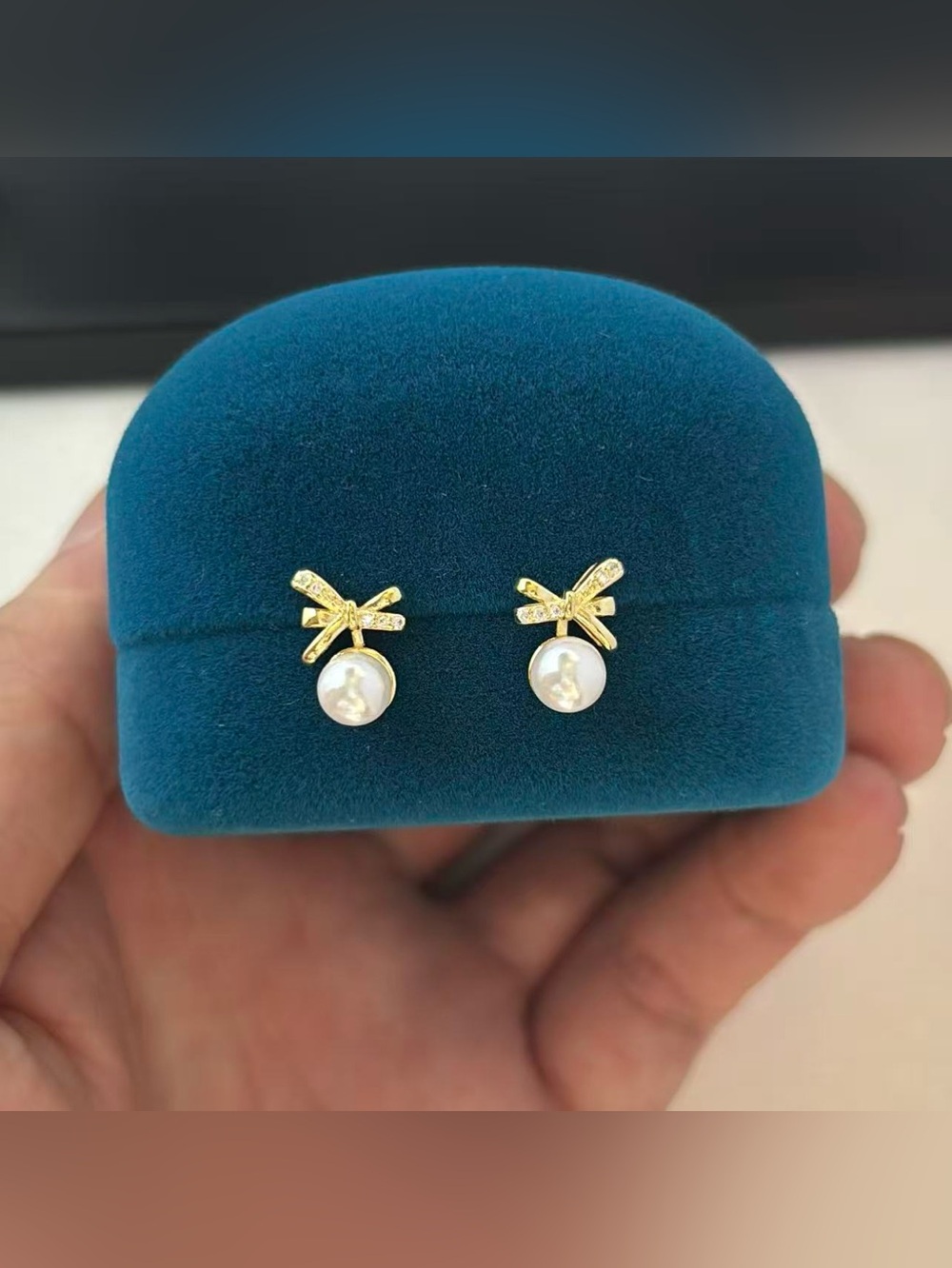 Bow 5mm White Pearl Stud Earrings for Women